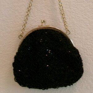 NWOTS, BLACK, BEADS WITH SEQUINS, GOLD CHAIN HANDEL, EVENING BAG, MADE IN MACAU